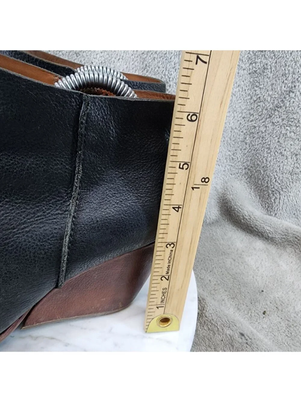 Kork Ease Shoes Womens Size 8.5 Black Leather Wedge Ankle Booties *Read*
